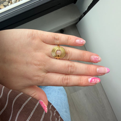 Amy | Ring