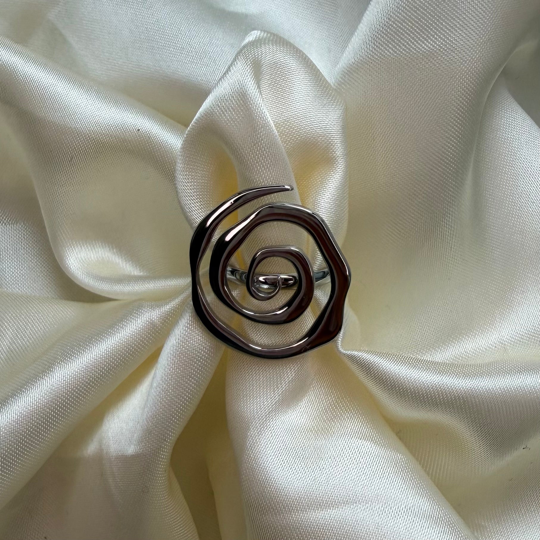 Classic Swirl | Ring