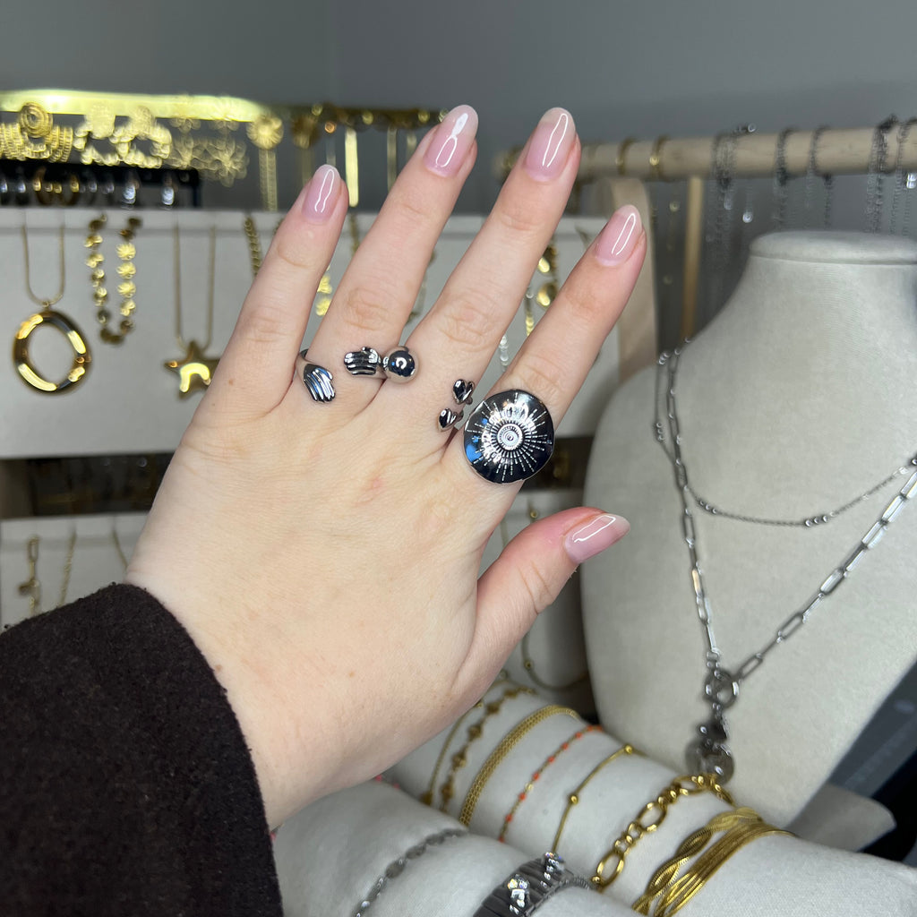 All Eyes On You | Ring