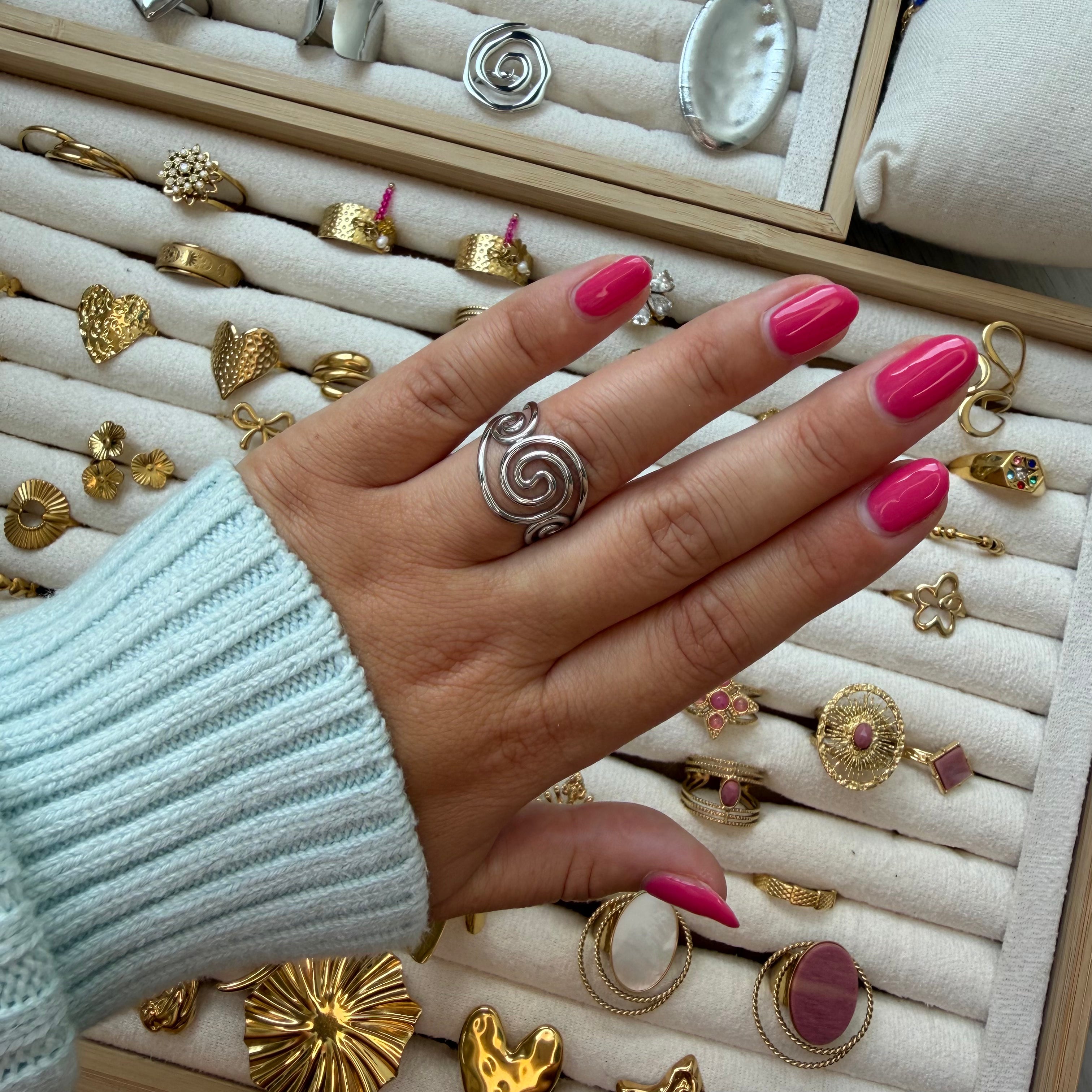 Endless Swirl | Ring