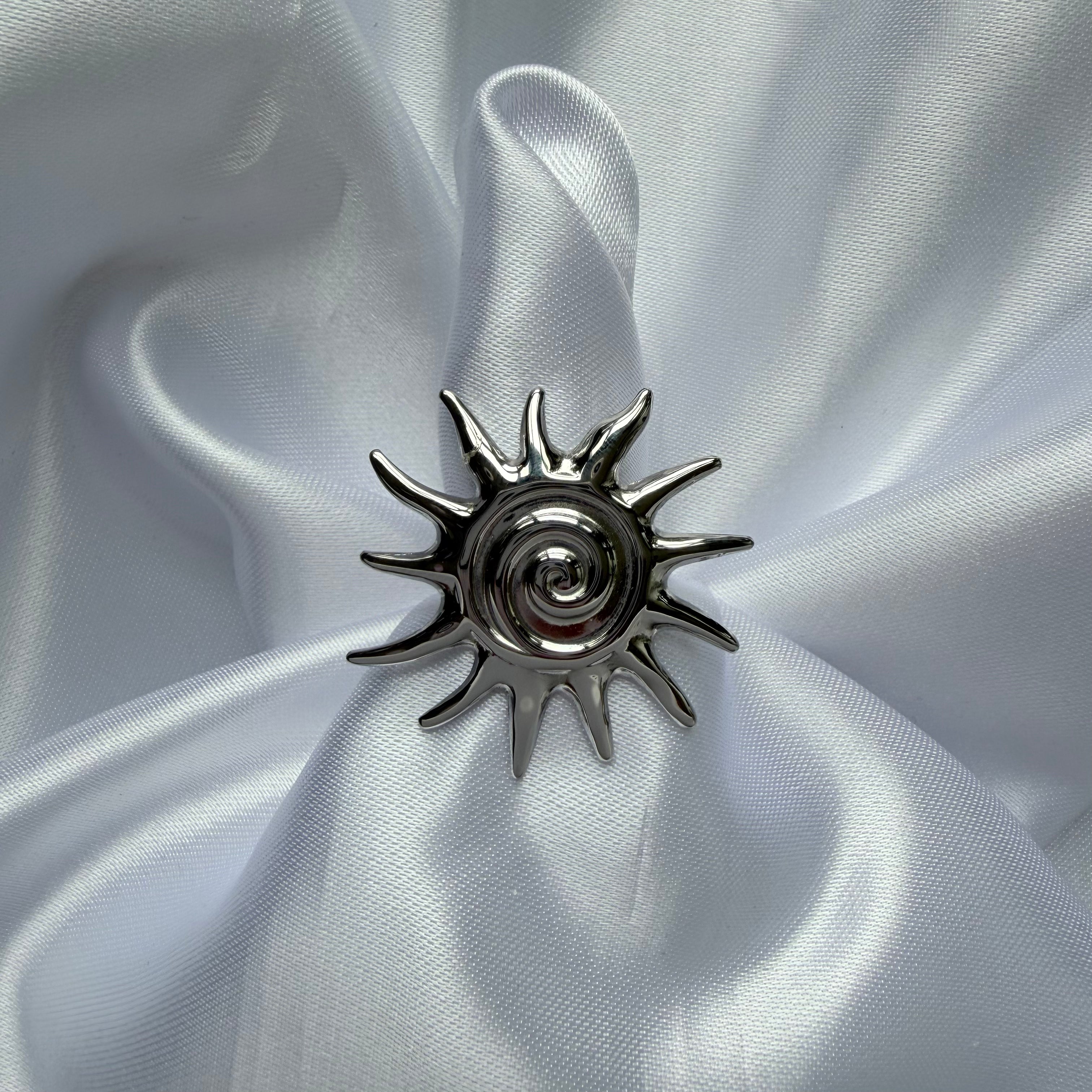 Ava Zon | Ring