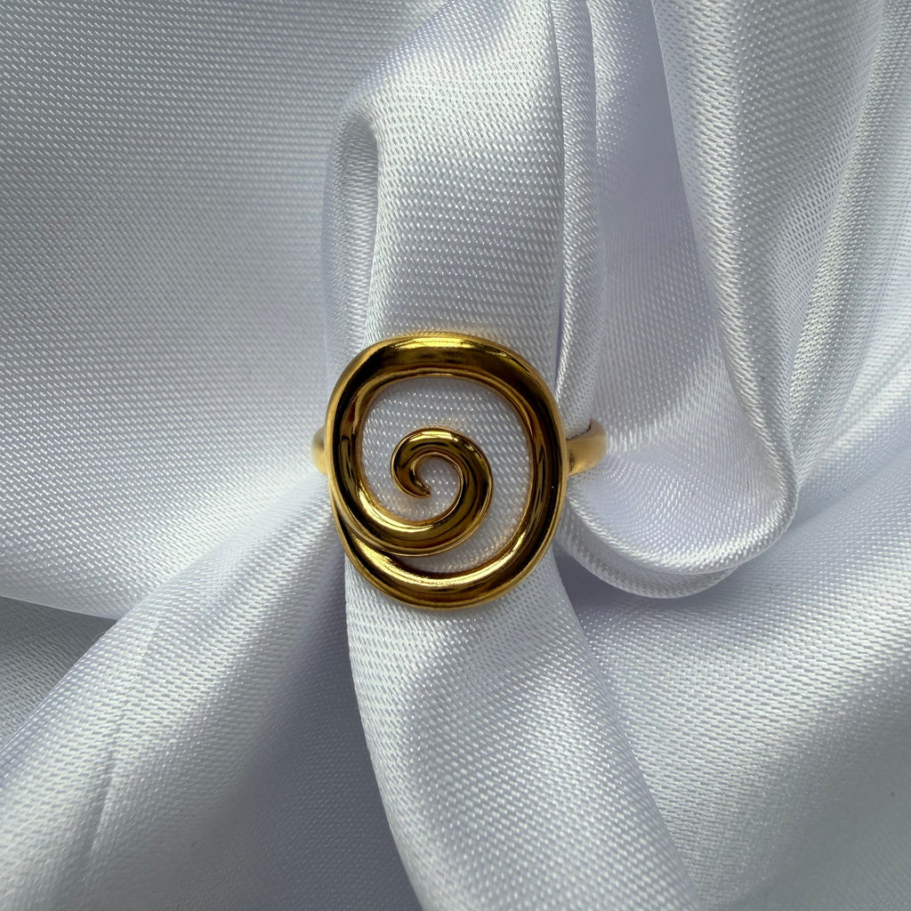 Lovely Swirl | Ring