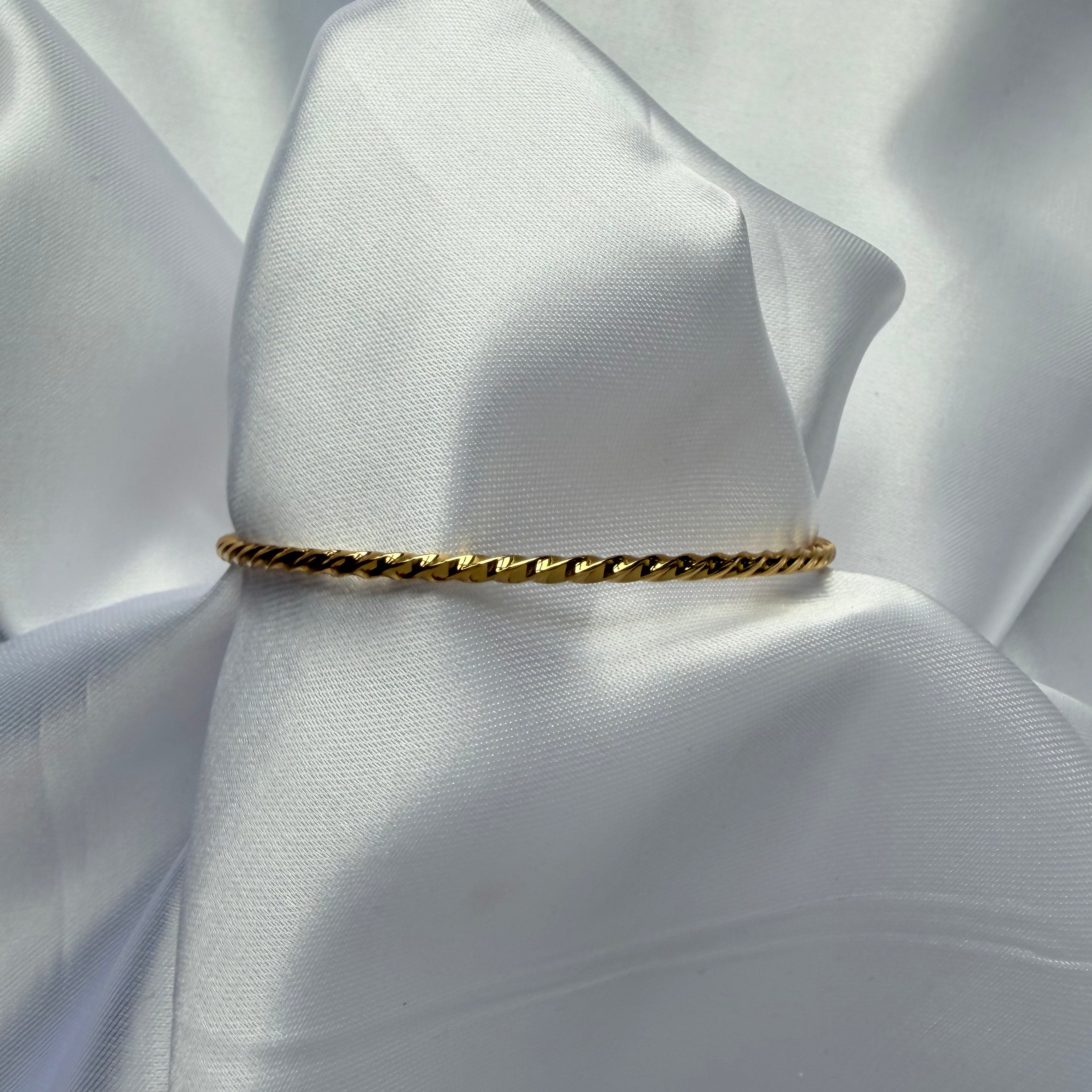 Classy | Bangle