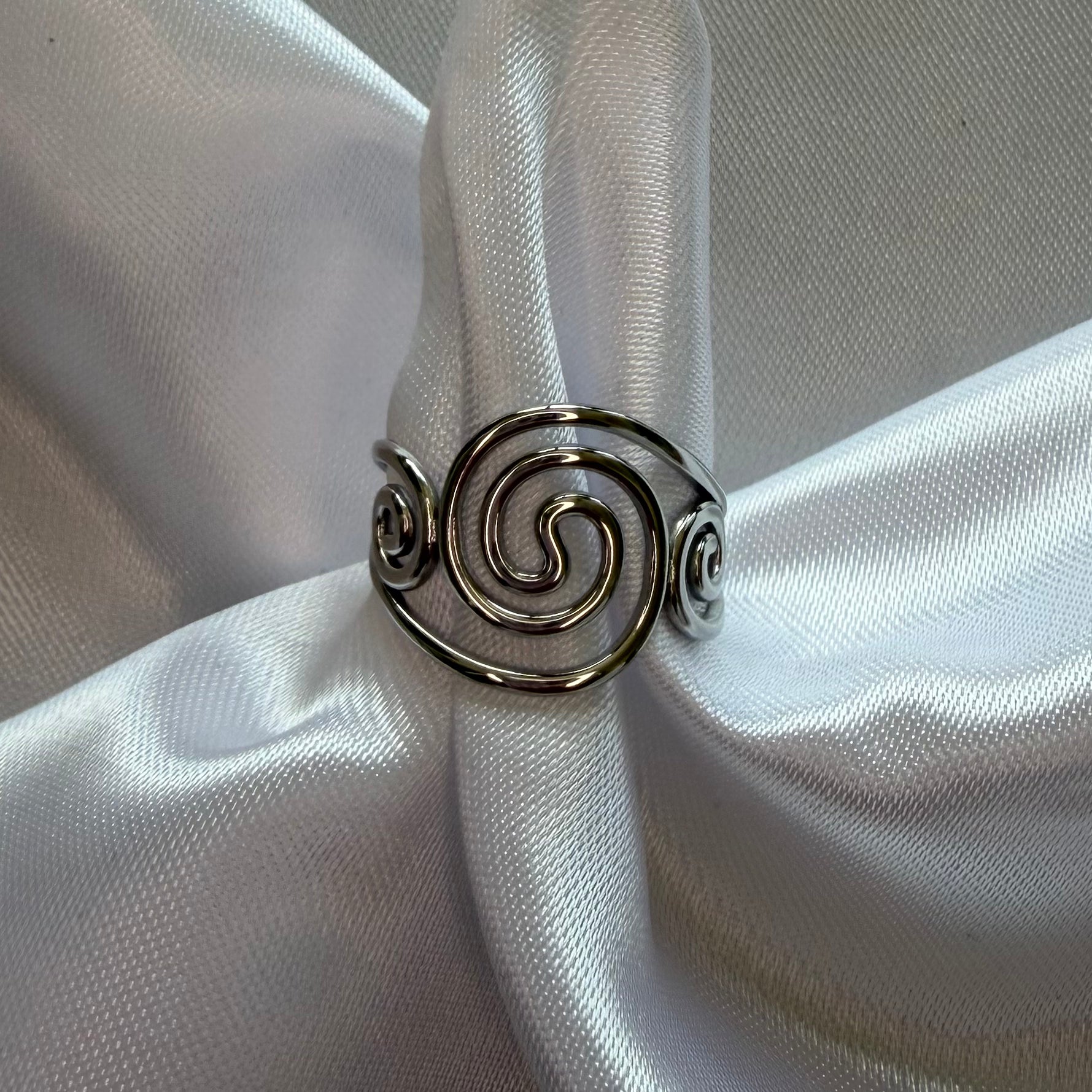 Endless Swirl | Ring