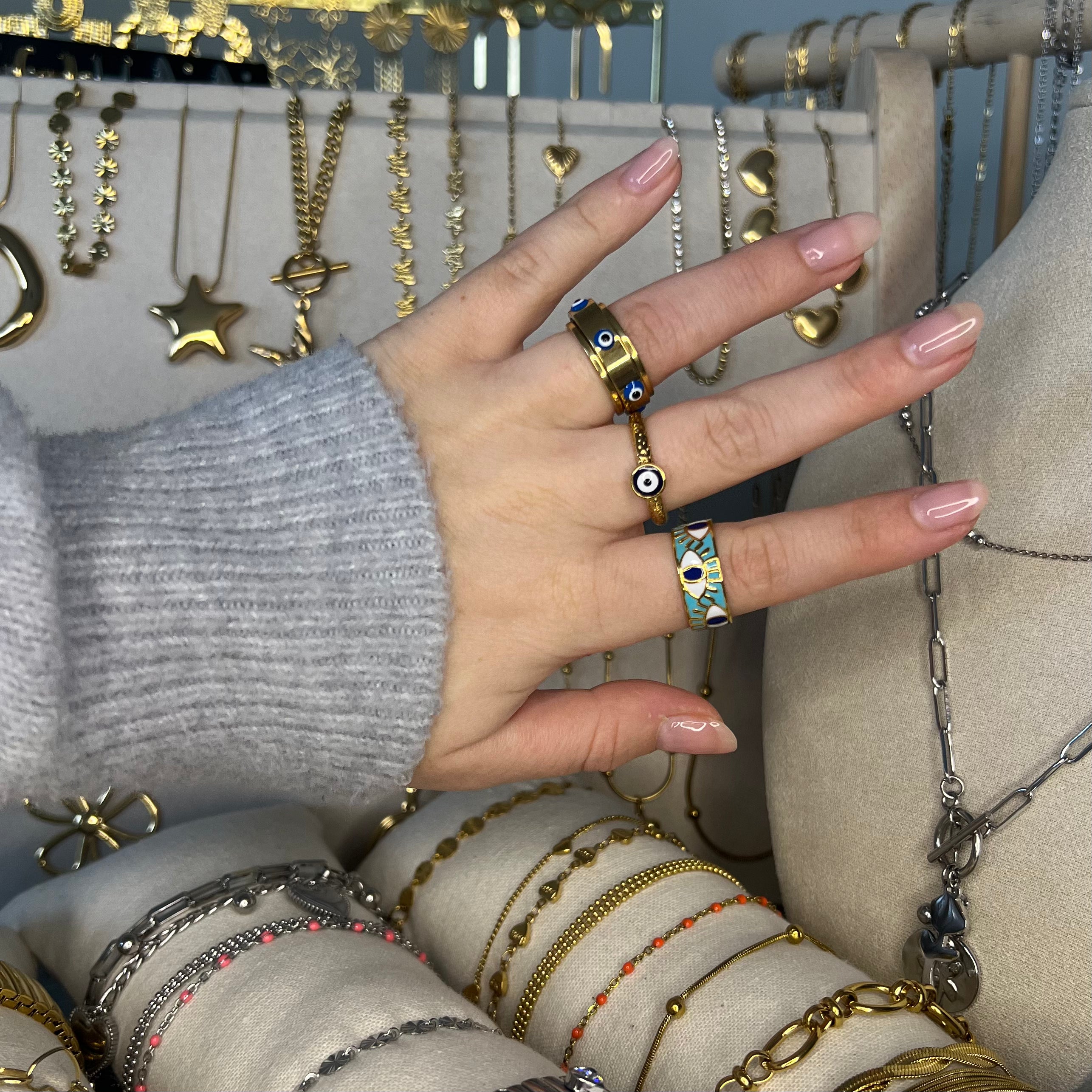 anti stress ring , fidget ring , spinner ring
