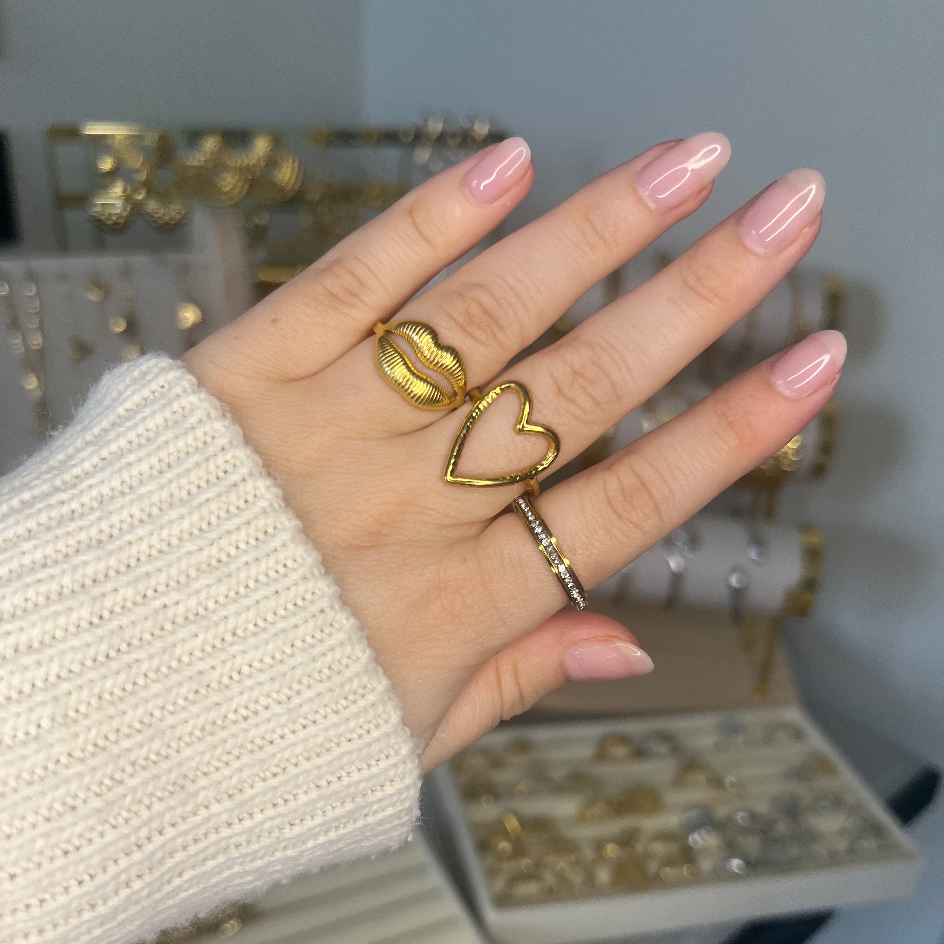 anti stress ring , fidget ring , spinner ring