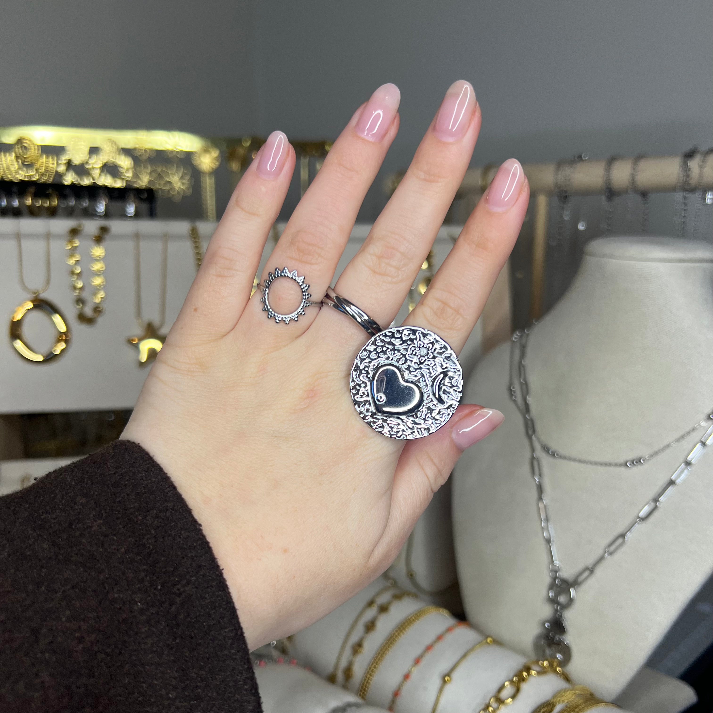 anti stress ring , fidget ring , spinner ring